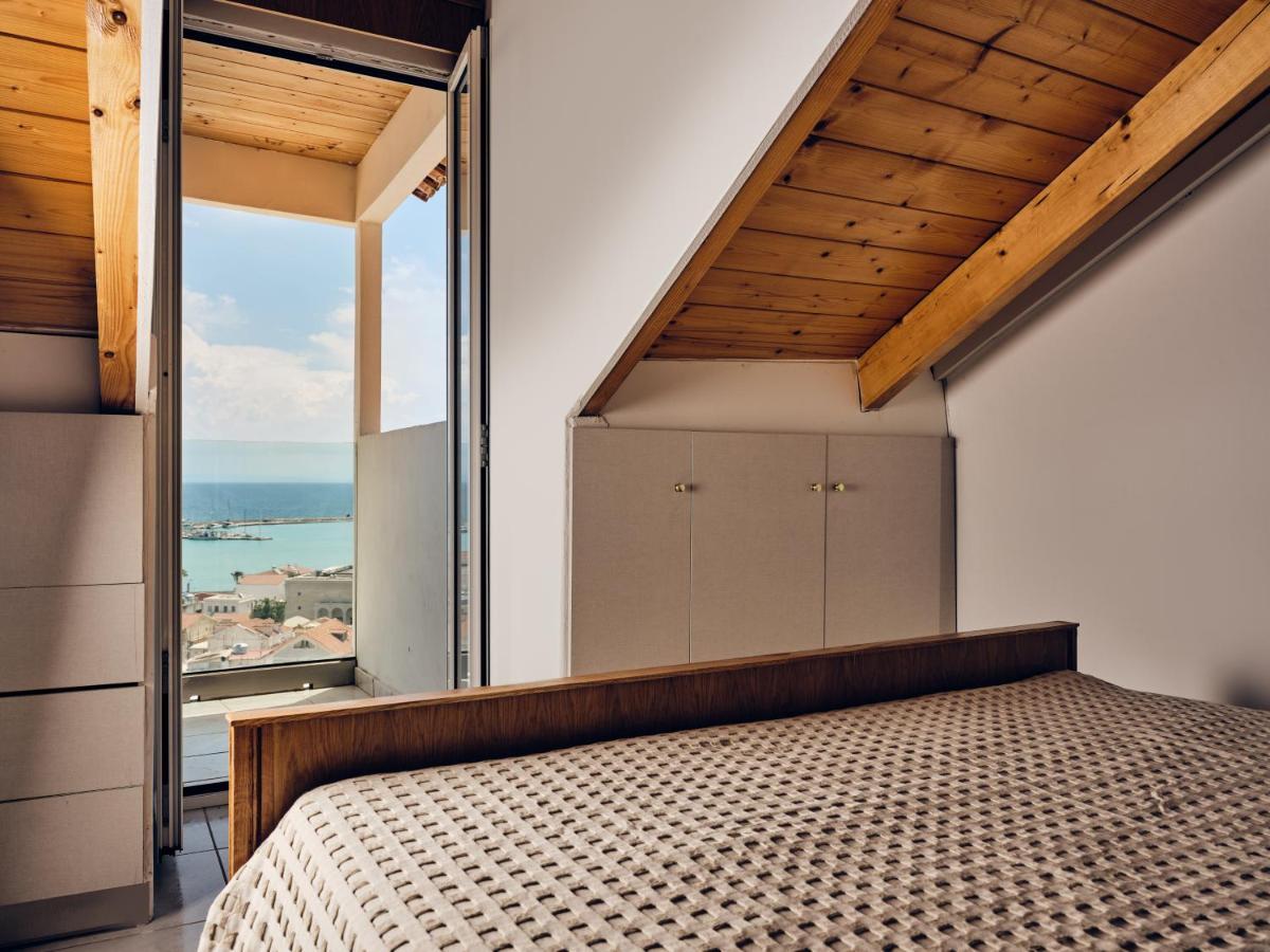 Three Graces Zakynthos Town Apartment Екстериор снимка